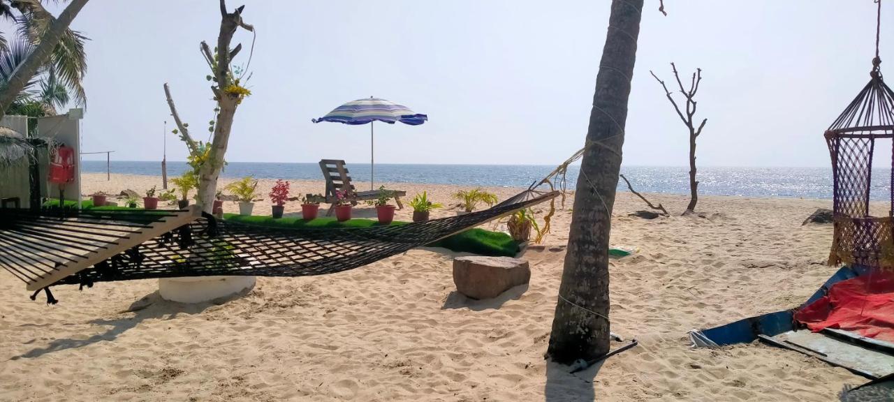 Alivious Beach Homestay Alappuzha Esterno foto