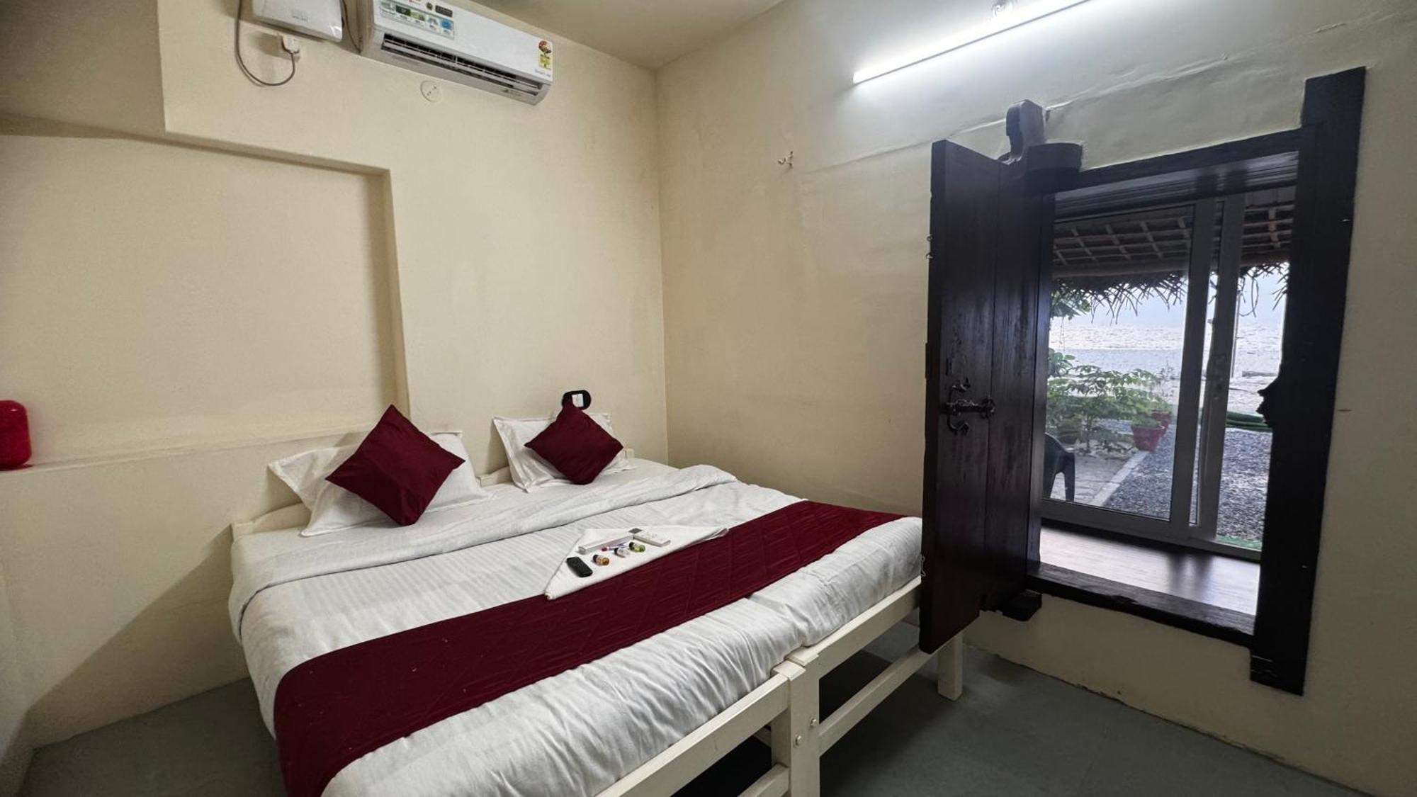 Alivious Beach Homestay Alappuzha Esterno foto
