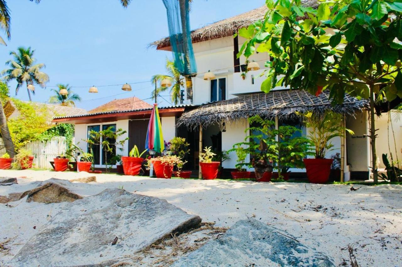 Alivious Beach Homestay Alappuzha Esterno foto