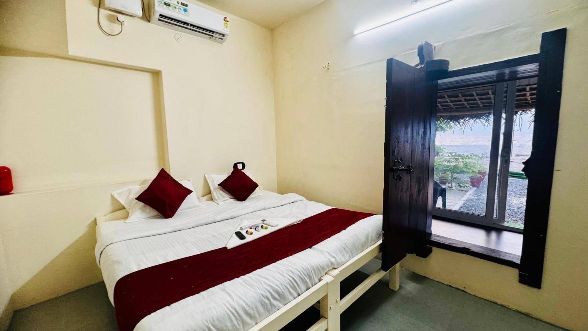 Alivious Beach Homestay Alappuzha Esterno foto