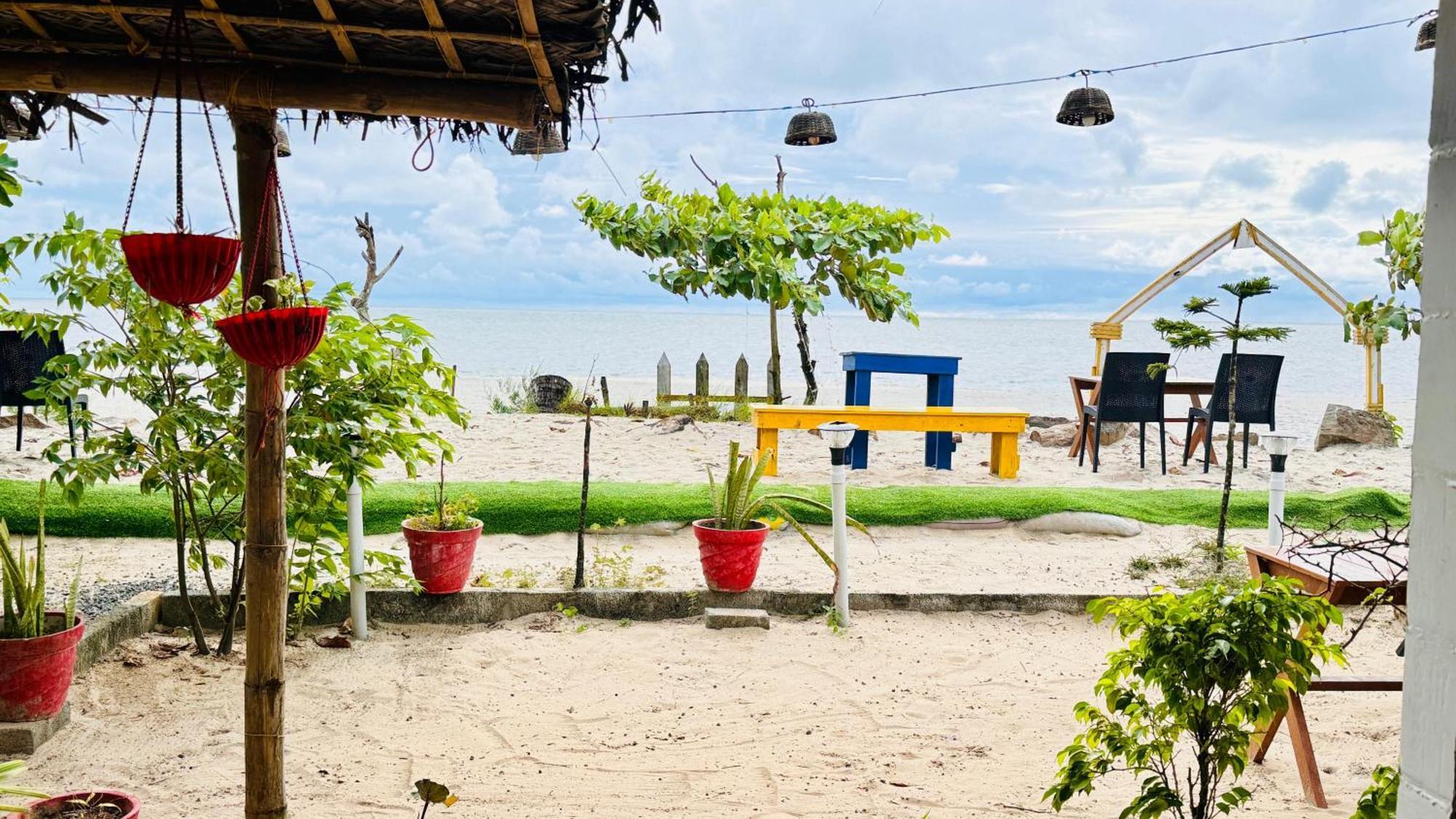 Alivious Beach Homestay Alappuzha Esterno foto