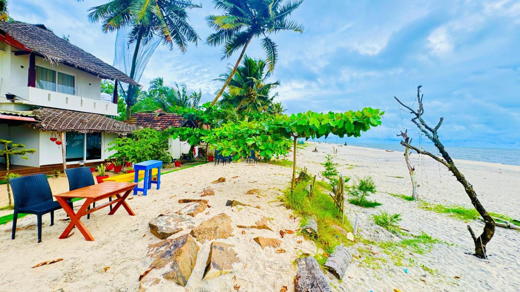 Alivious Beach Homestay Alappuzha Esterno foto